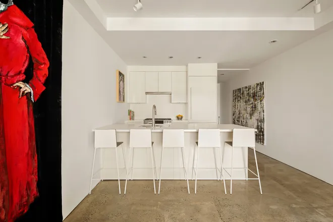 255 BOWERY #5, New York, NY 10002