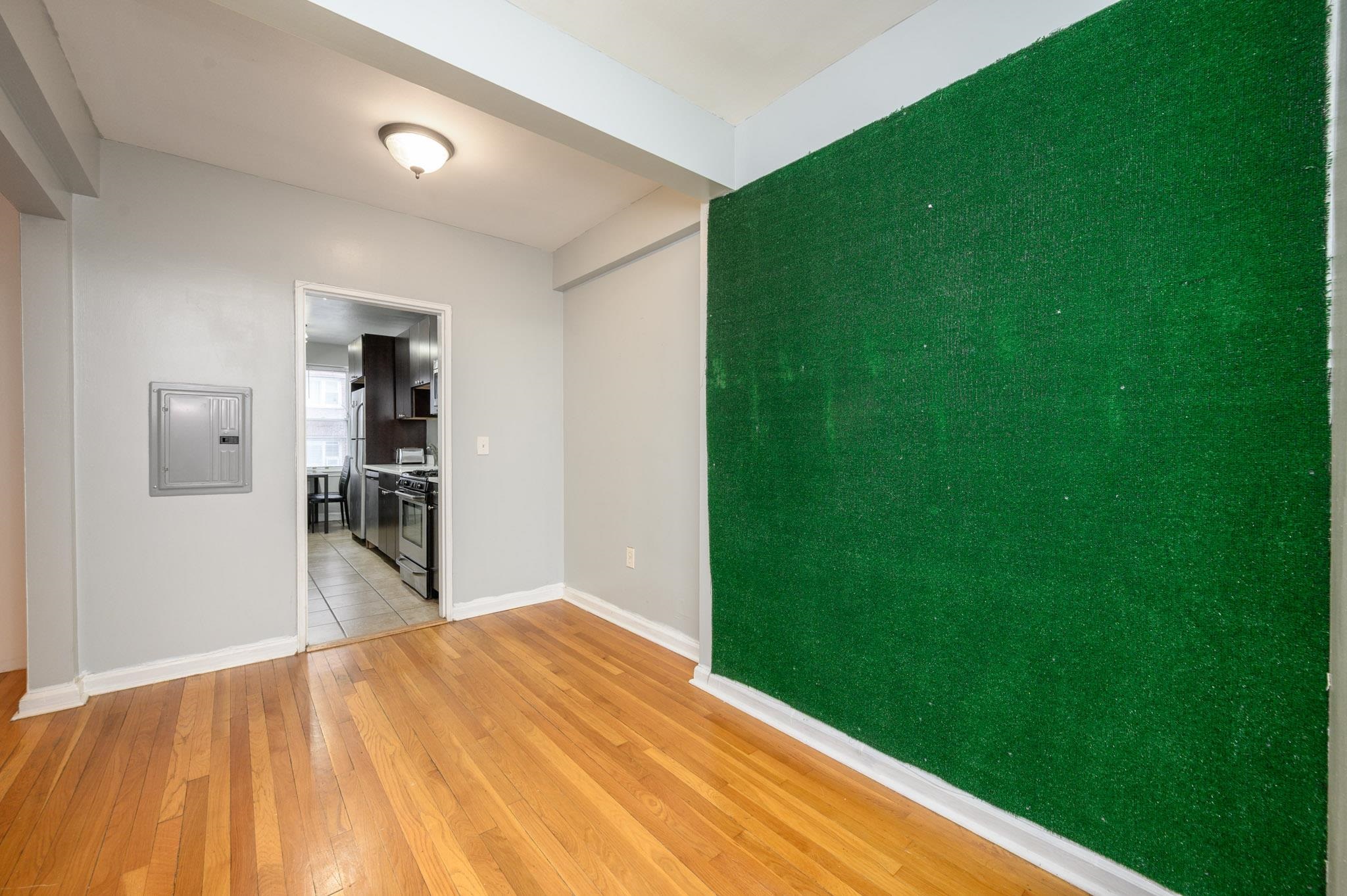 2520 JOHN F KENNEDY Boulevard, Jersey City, JC Journal Square, NJ 07304 - Property photo 4 of 22