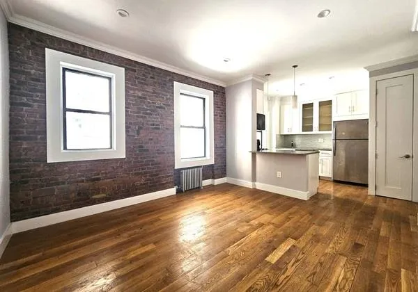 21-28 35th Street #2-G, Ditmars Steinway, NY 11105