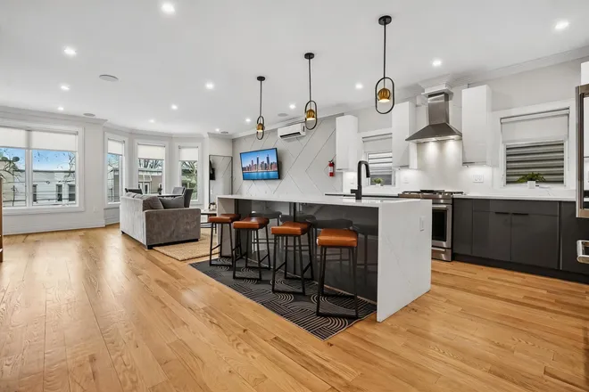 252 BOWERS Street, JC, Heights, NJ 07307-1111
