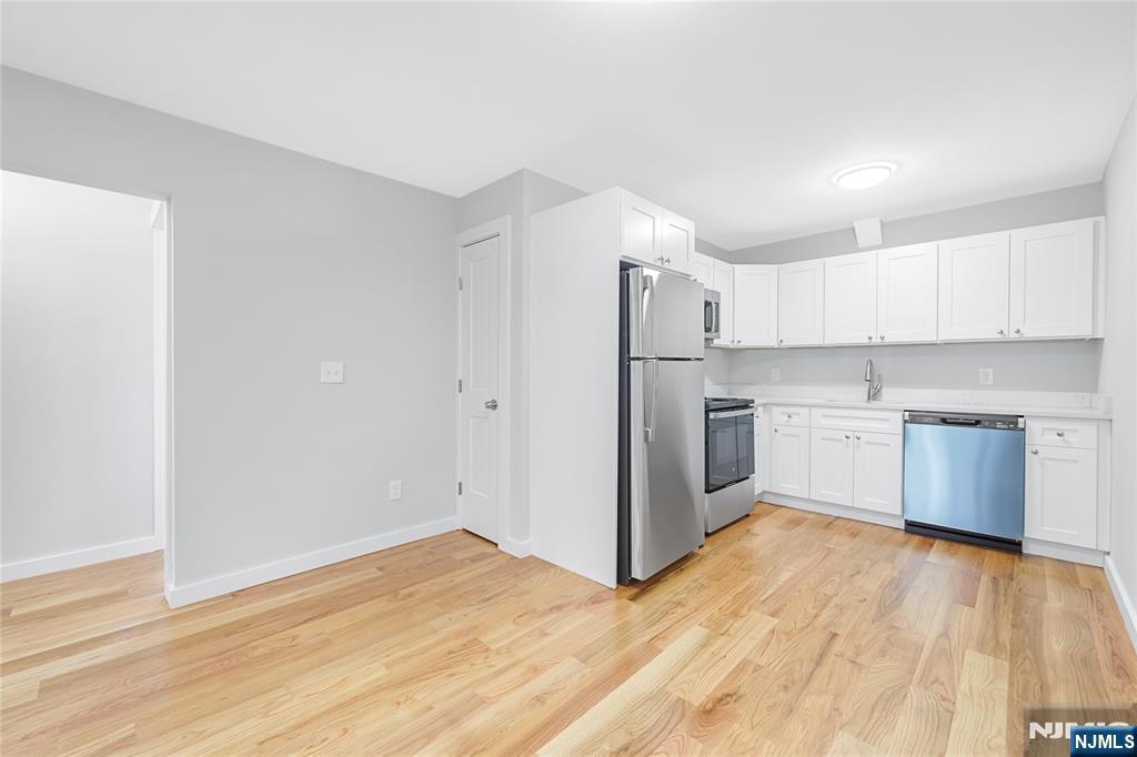 161 18th #10C, Union City, Union City, NJ 07087 - Property photo 5 of 27