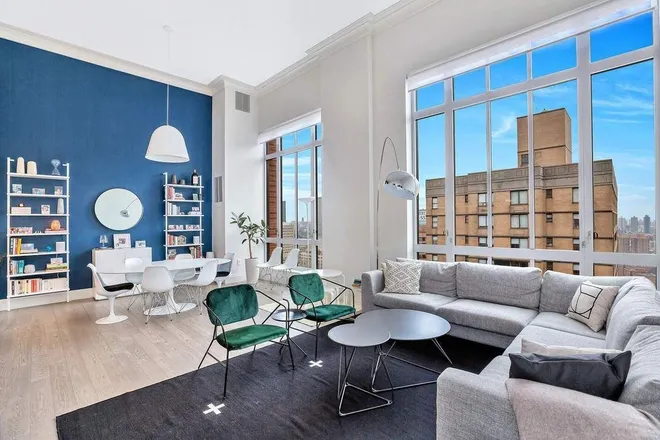 200 East 95th Street #27C, New York, NY 10128
