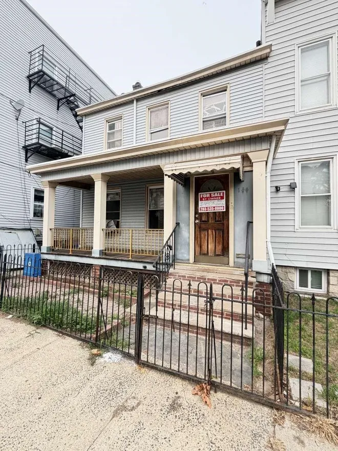 140 WINFIELD Avenue, JC, Greenville, NJ 07305