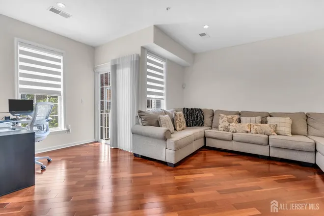 200 East Dey Street #217, Riverpark At Harrison I, NJ 07029