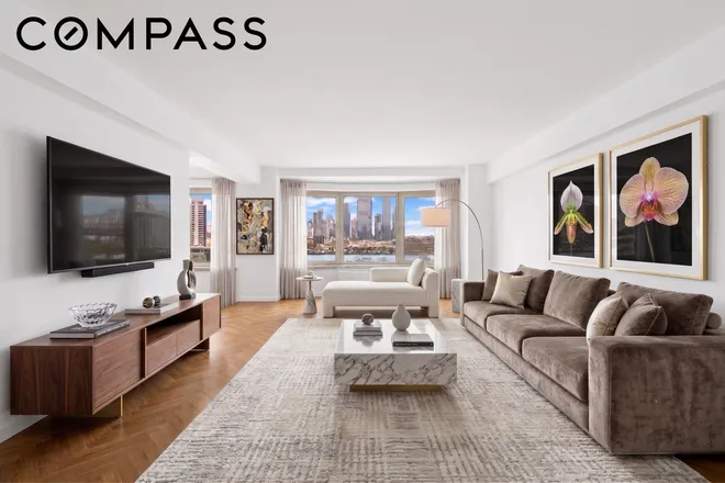 25 Sutton Place #11M, New York, NY 10022