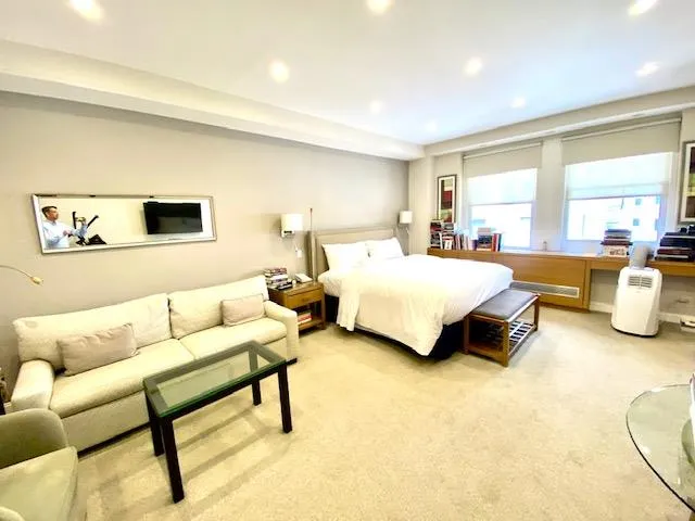 111 East 56th Street #907, New York, NY 10022
