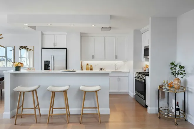 155 West 68th Street #1211, New York, NY 10023