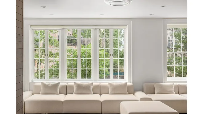 395 BLEECKER Street #N/A, New York, NY 10014
