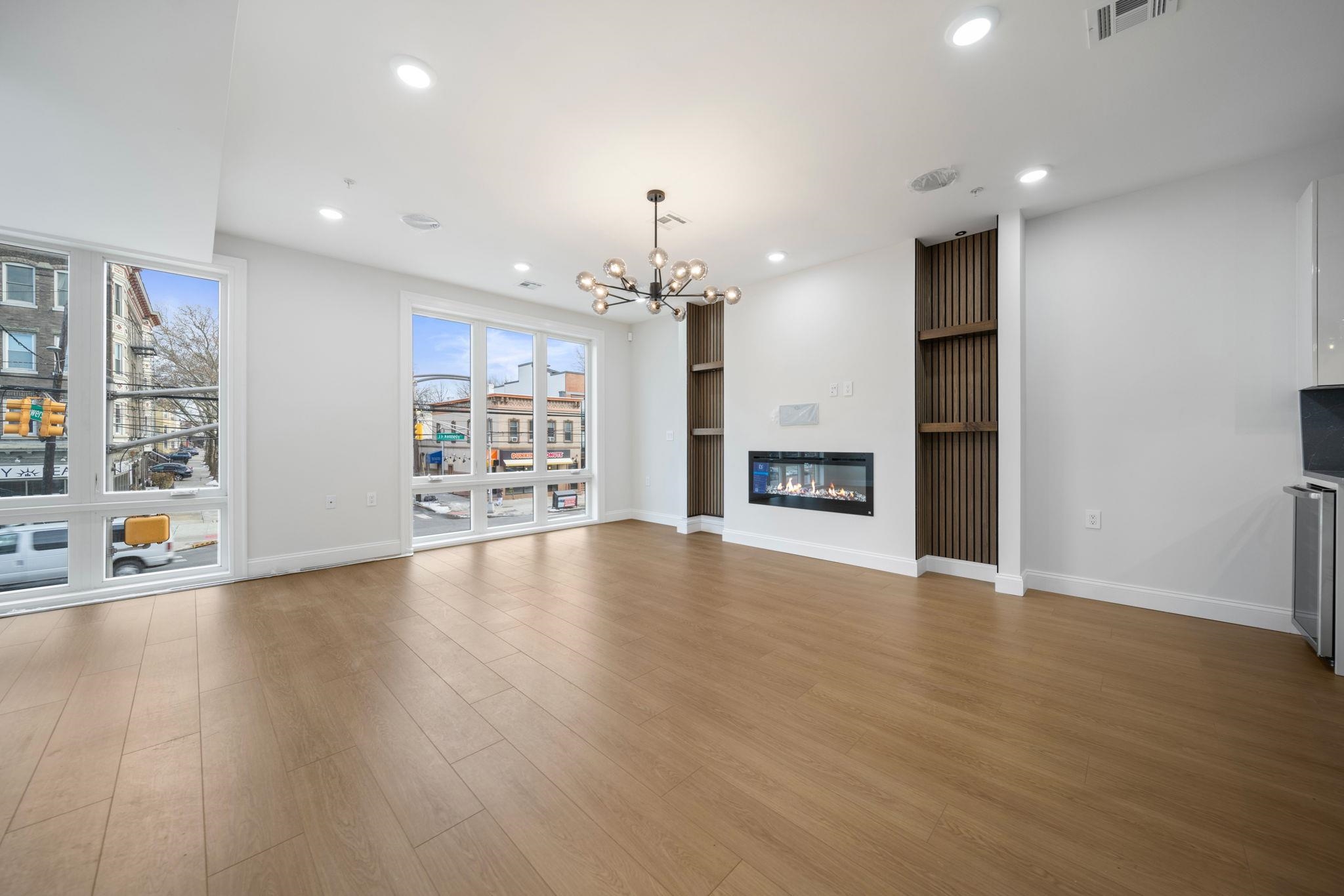 3447 JOHN F KENNEDY Boulevard, Jersey City, JC Heights, NJ 07307 - Property photo 5 of 22