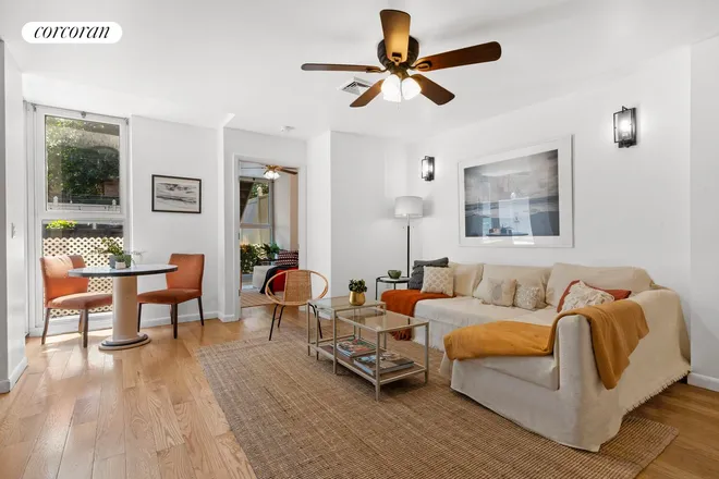 196 SCHOLES Street #1B, Brooklyn, NY 11211