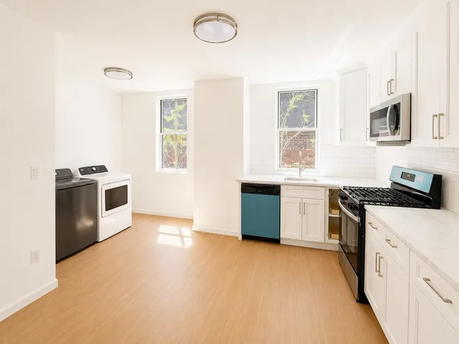521 MERCER Street, JC, Journal Square, NJ 07306