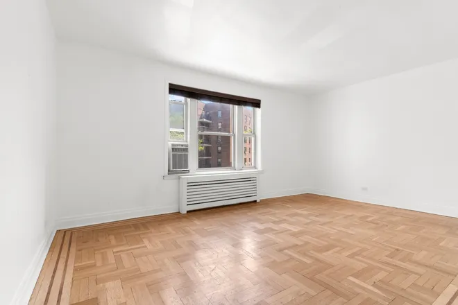 124-16 84th Road #2C, Kew Gardens, NY 11415