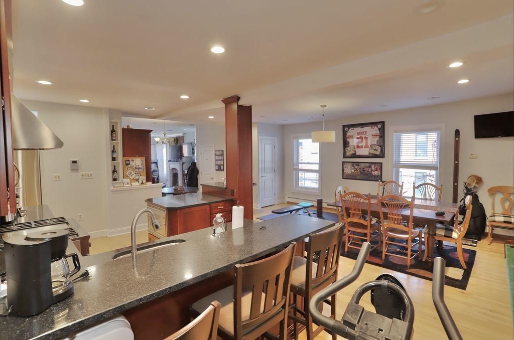 739 BLOOMFIELD Street, Hoboken City, Hoboken, NJ 07030 - Property photo 5 of 39