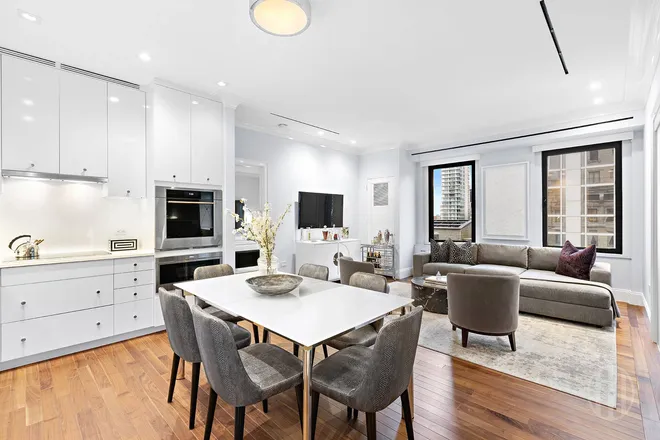465 Park Avenue #18E, New York, NY 10022
