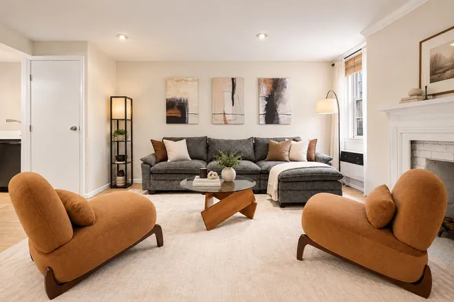 162 9th Avenue #B, New York, NY 10011